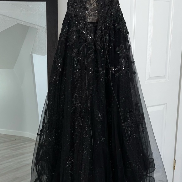Grad Dress - Picture 5 of 5